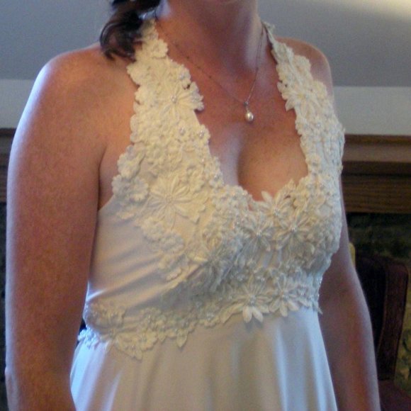 Vintage Custom Made Wedding Dress and Hat - Picture 2 of 14